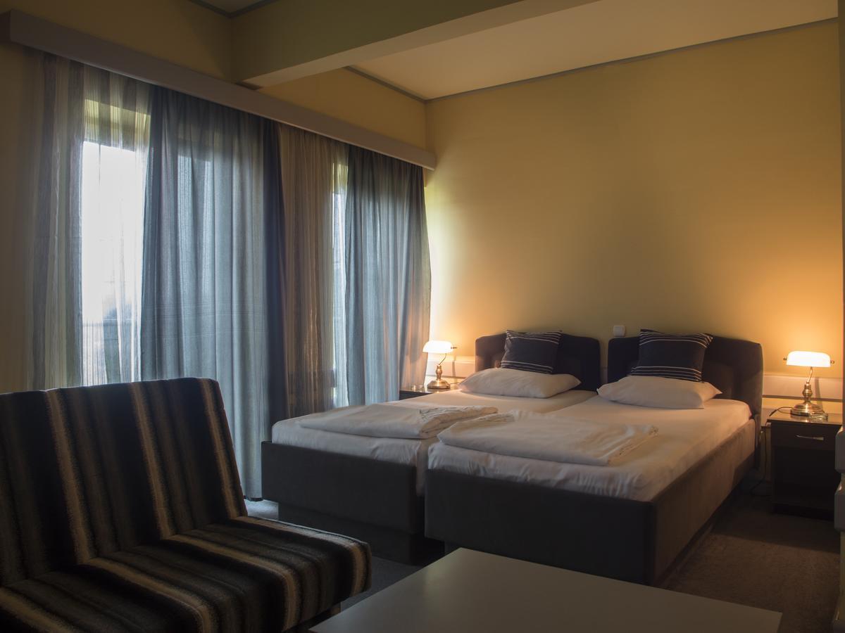 Hotel Vidikovac Nis Exterior photo